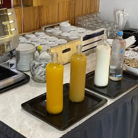 Buccaneers Boutique 세인트폴스베이