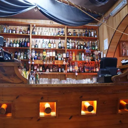 בית הארחה Buccaneers Boutique סיינט פול ביי
