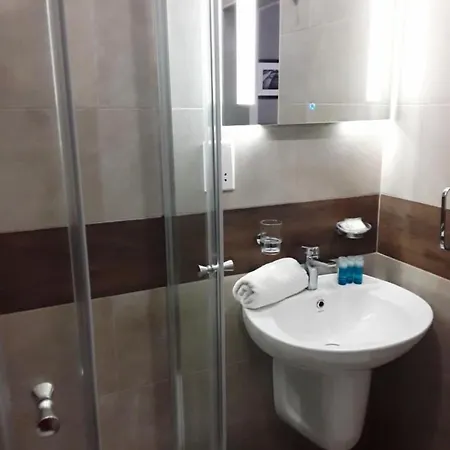 バッカニアーズ ブティック ゲスト ハウス 4* セント・ポールズ・ベイ