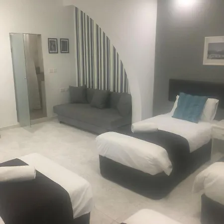 バッカニアーズ ブティック ゲスト ハウス