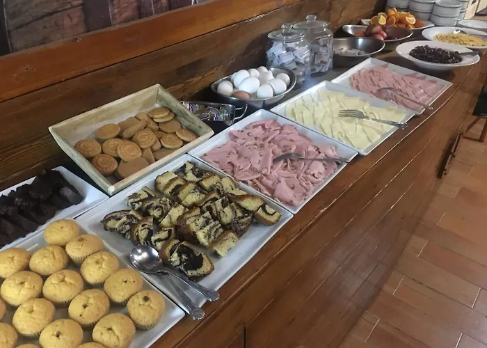 Πανσιόν Buccaneers Boutique 4*